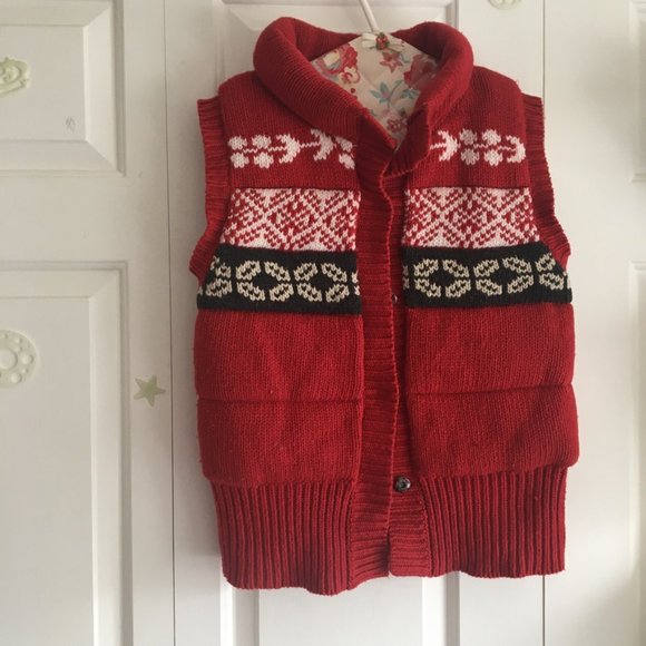 Retro Red Winter Vest - Picture 3 of 5